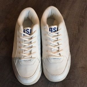 BSI Girls Size 2 White Bowling Shoes w/blue insignia